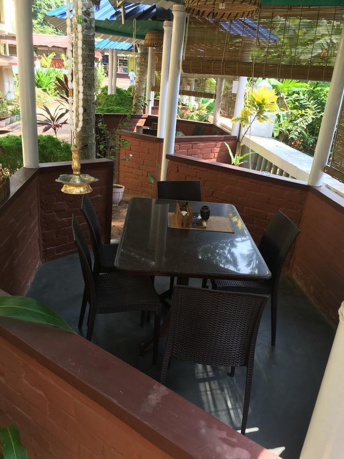 Panchavadi Ayurvedic Beach Resort Варкала Экстерьер фото